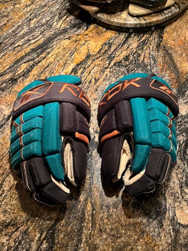 Reebok RBK Manitoba Moose Pro Stock 14 inch Hockey Gloves