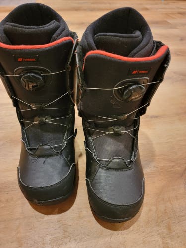 Used Kid's Size 6.0 (Women's 7.0) K2 Snowboard Boots Soft Flex All Mountain