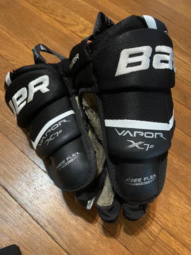 Bauer 12" Vapor X7.0 Gloves