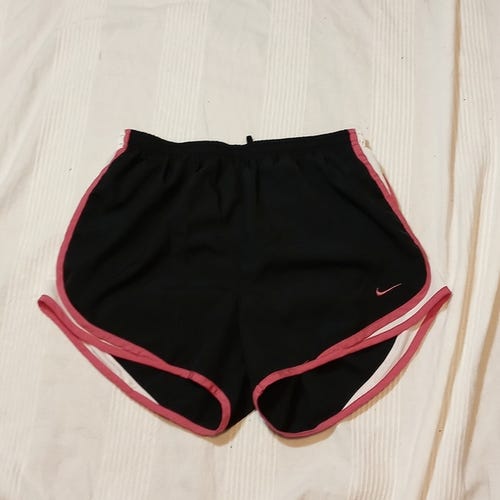 NIKE FIT DRY RUNNING SHORTS WOMENS M LINED