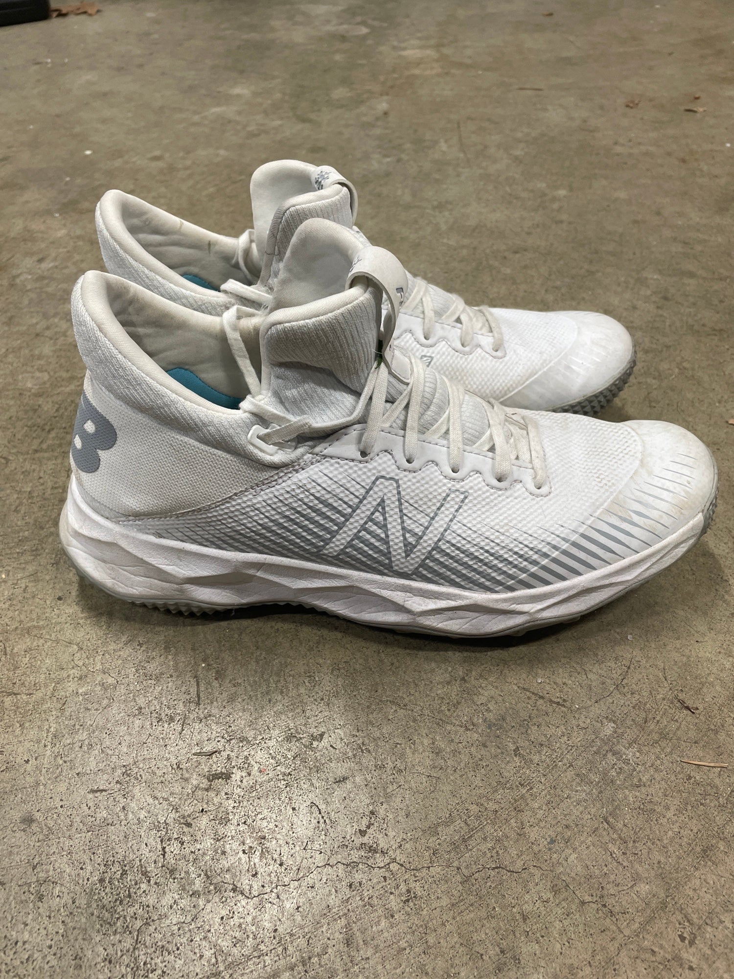 new balance freeze lacrosse turf