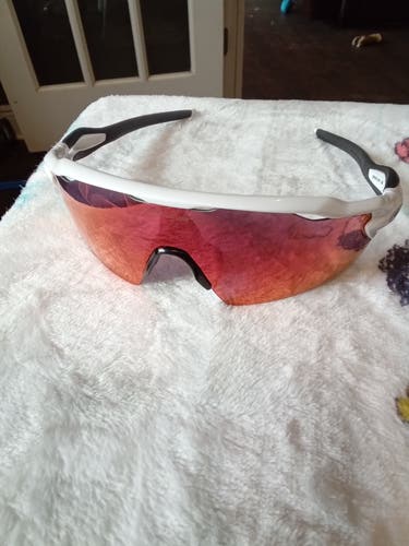 Used Small Oakley Radar EV Sunglasses