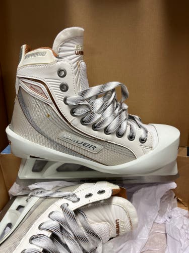 New Bauer Regular Width  Size 8 Supreme one80LE Hockey Goalie Skates