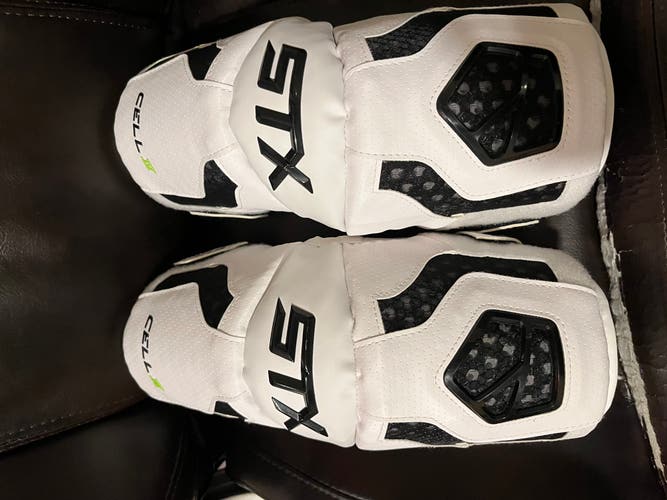 Hardly Used STX Cell IV Arm Pads(XL)