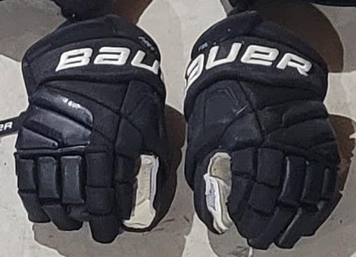 Used Bauer Vapor APX2 Pro Gloves 13"