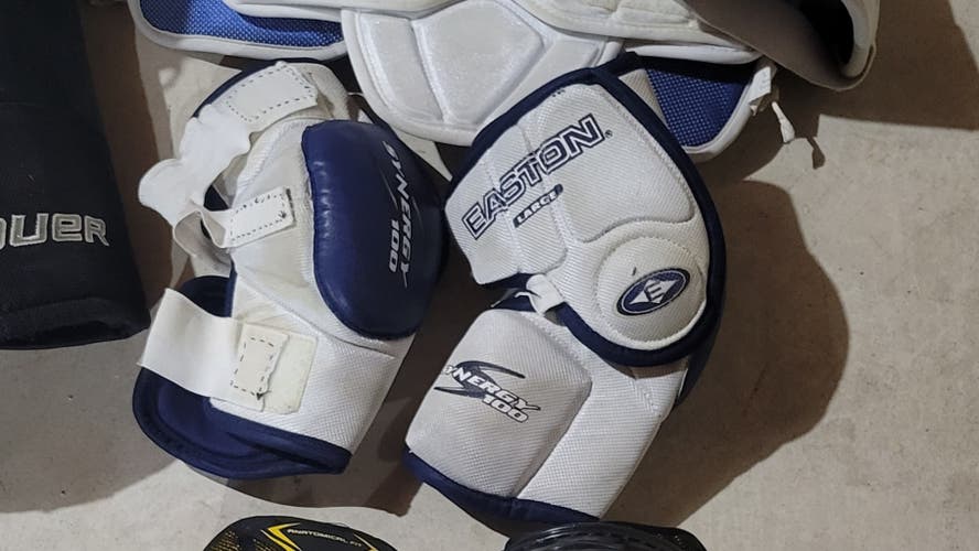 Used Large Easton Synergy 100 Elbow Pads