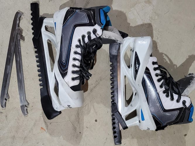 Senior Used Bauer Reactor 9000 Hockey Goalie Skates Regular Width Size 8.5