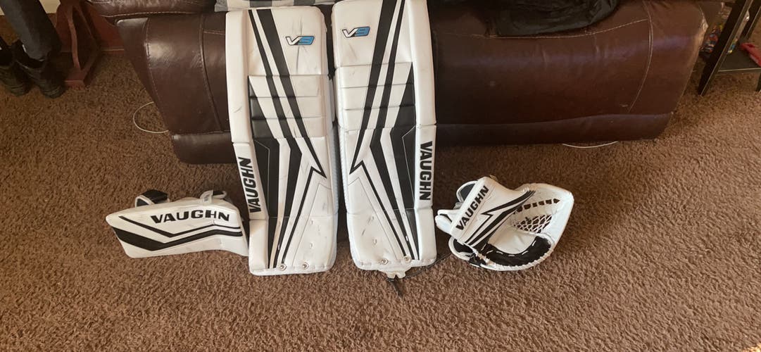 Used 28" Vaughn Velocity V9 Goalie Leg Pads with glove and blocker