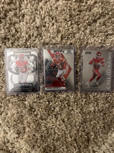 Football card mystery lot + mahomes