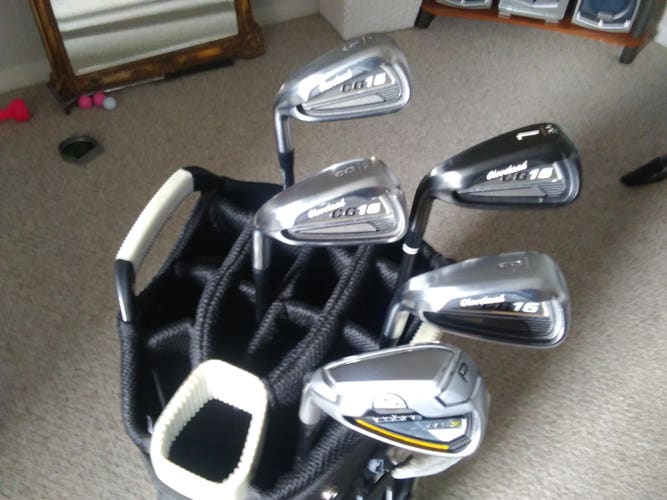 Cleveland Left Hand CG16 Iron Set 6-PW Regular Flex Graphite Shaft