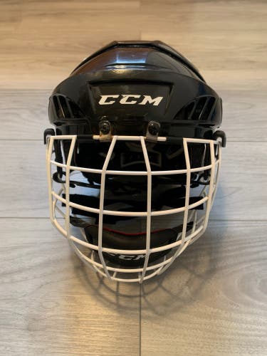 Ccm FL60 helmet and cage