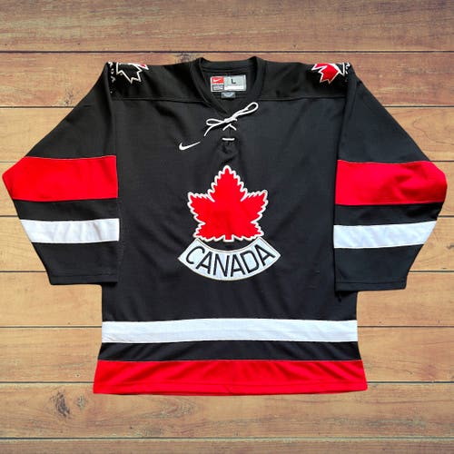 2004 Nike Canada Hockey Alternate Jersey (Large).