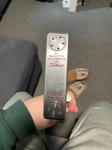 Used Right Handed 33.5" Studio select newport 2 Putter