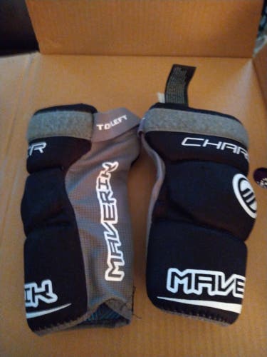 Used Youth Small Maverik Charger Arm Pads