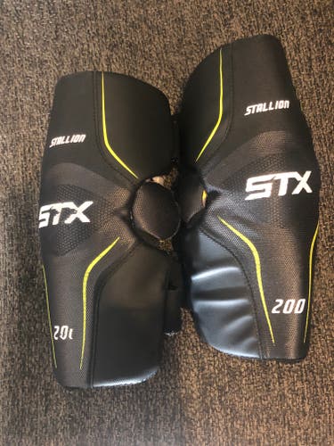 Used Medium STX Stallion 200 Arm Pads