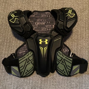 Under Armour Command Shoulder Pad Size Small