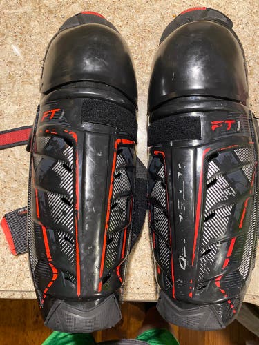 CCM Jetspeed FT-1 shin pads 15”