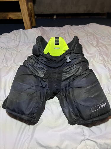 Senior Medium Nike/Bauer Hockey Pants