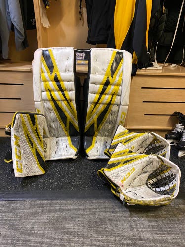 CCM Eflex4 goalie set
