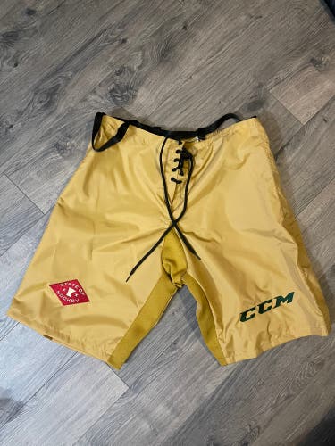 Minnesota wild winter classic Gold pant shell Large