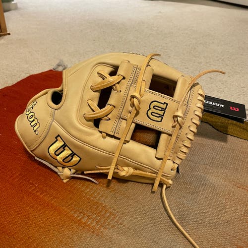 Brand New With Tags 2022 Wilson A2000 DP15 Baseball Glove