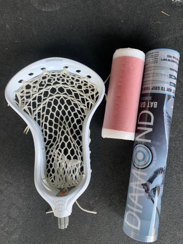 Lightly Used FOGO Strung Head With 2 Faceoff Grips