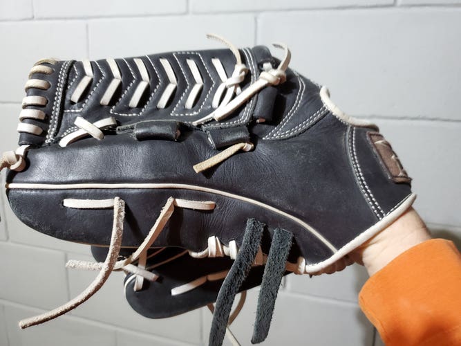 Used Boombah Left Hand Throw Outfield Baseball Glove 13"