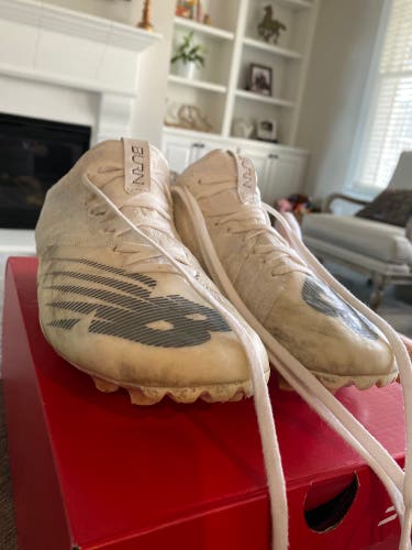 White Adult Molded Cleats Low Cut Burn X Mid