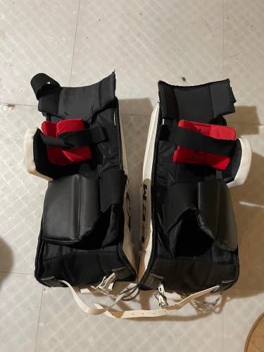 CCM 20+1” goalie pads
