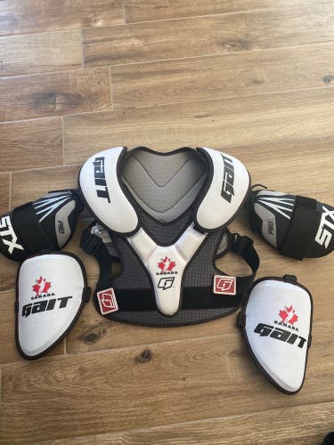 New Medium Gait Gunnar Shoulder Pads