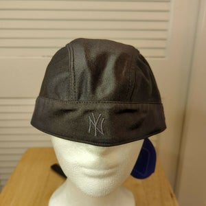 Rare Vintage New York Yankees New Era Dorag MLB