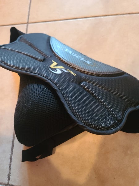 Vaughn V5 Goalie cup jock