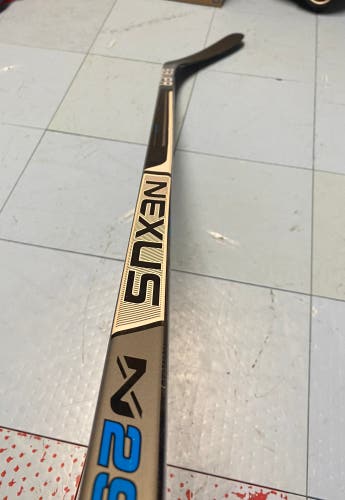 Used Bauer Nexus 2900 P88 105 Flex RH