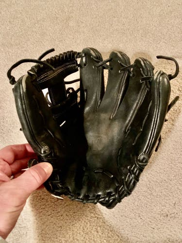 Infield 11.5" A1k Baseball Glove