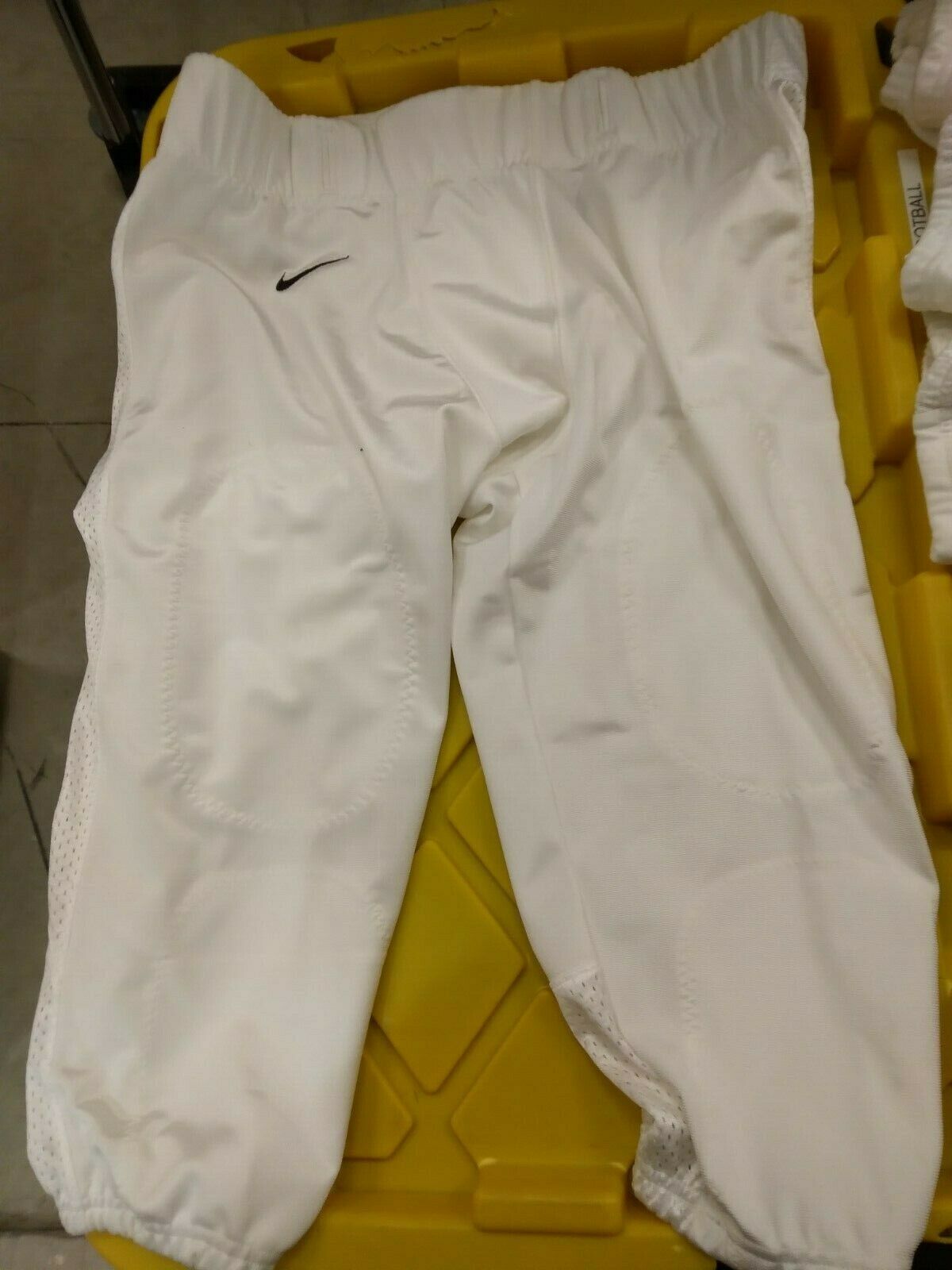15 Nike Team Defender Football Pants 