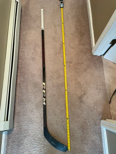 Senior Right Handed Mid Pattern Pro Stock JetSpeed FT3 Pro Hockey Stick
