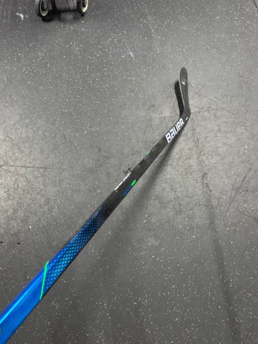 Senior Left Hand Nexus Geo Hockey Stick P28 Lie 5 87 Flex Used Twice