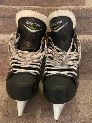 Senior CCM Extra Wide Width  Size 8 RibCor 64K Hockey Skates