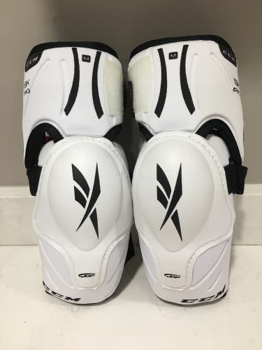 Senior New Medium CCM Reebok 19K Elbow Pads