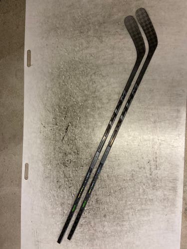 Senior Left Hand Mid Pattern Pro Stock Trigger 6 Pro Hockey Stick