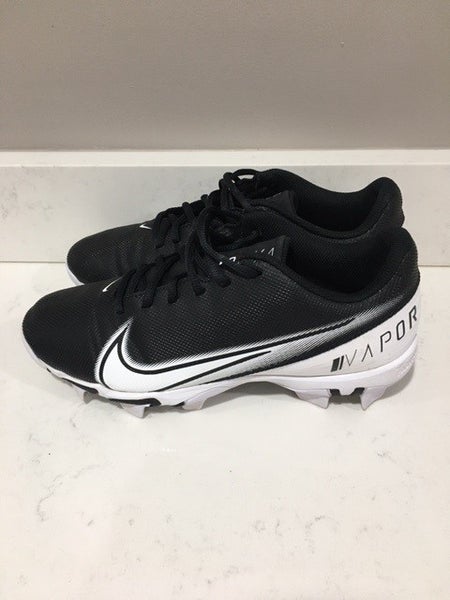 Used Men's Size 8.5 (Women's 9.5) Molded Cleats Nike Low Cut