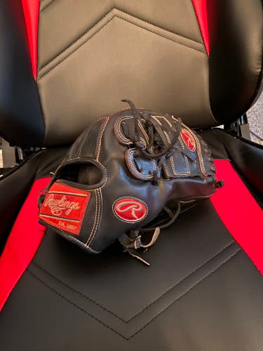PRICE IS NEGOTIABLE Rawlings Heart of the Hide 11.75