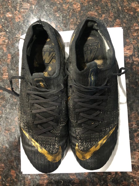 Black Used Unisex Size 7.5 (Women's 8.5) Molded Cleats Nike Mercurial Vapor Cleats