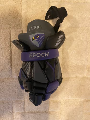 Iroquois Nationals Gloves