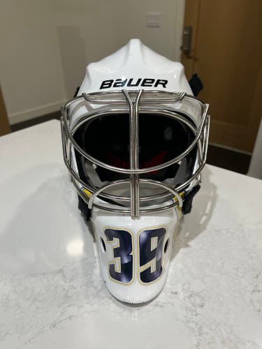 Senior Bauer NME 7 Goalie Mask