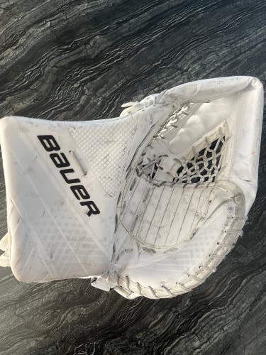 Bauer Vapor X900 Intermediate Glove