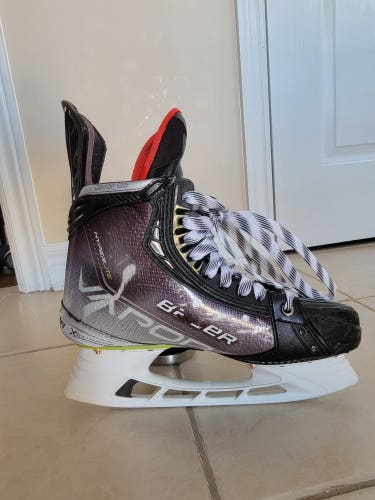 Used Bauer Vapor Hyperlite Skates - Size 9 Fit 1 - Free Shipping