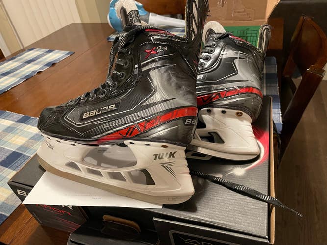 Senior Used Bauer Vapor X2.9 Hockey Skates Regular Width Size 7 D