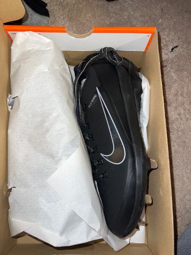 Black New Size Men's 10.5 (W 11.5) Low Cut Air Clipper