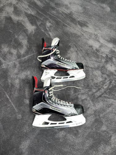 Senior Bauer Regular Width Pro Stock Size 10.5 Vapor 1X Hockey Skates
